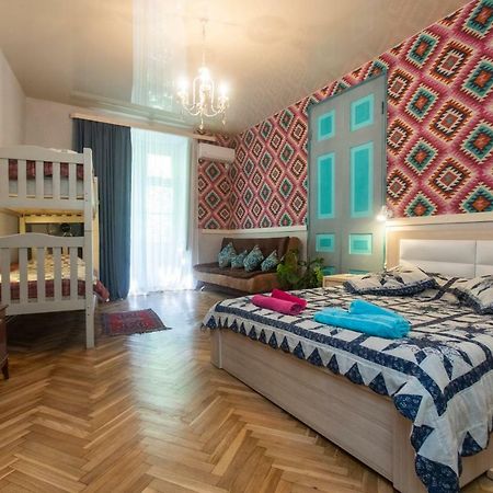 Private Apartment In The Center Of Old Tbilisi Exterior photo