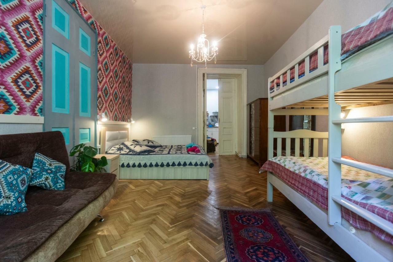 Private Apartment In The Center Of Old Tbilisi Exterior photo